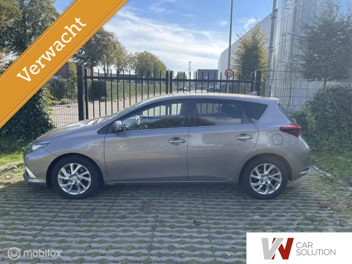 1.8 Hybrid Dynamic NL AUTO NAVI TREK CAM PDC PARK