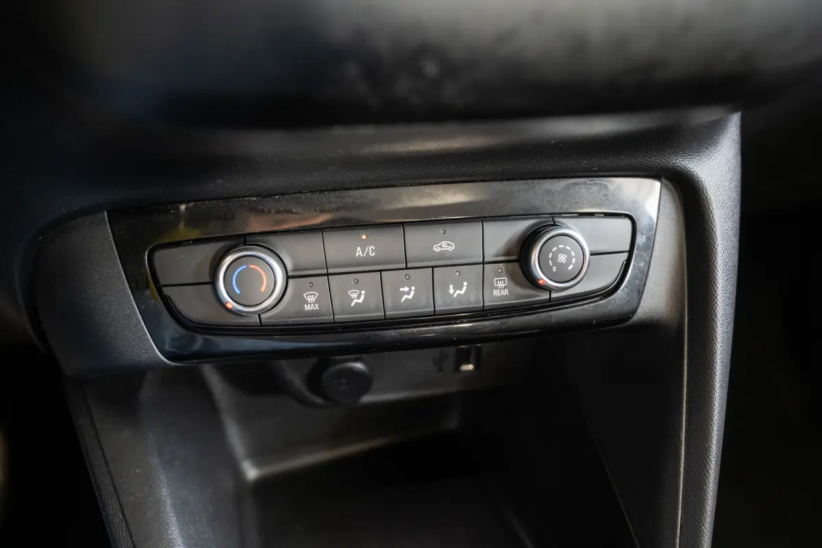 1.2 Edition | Apple Carplay & Android Auto | Lichtmetalen velgen | Airco | Cruise Controle |
