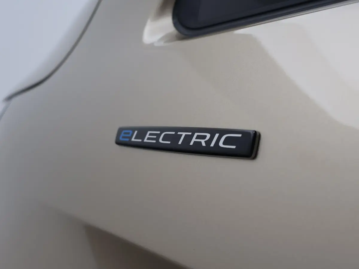 112 L2 60 kWh *NIEUW* + 2 SCHUIFDEUREN | CAMERA | LMV | STOELVERW. | APPLE CARPLAY