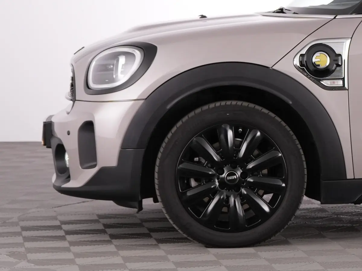 1.5 Cooper ALL4 Yours | LEDER | Full LED | NAVI | Stoelverwarming !