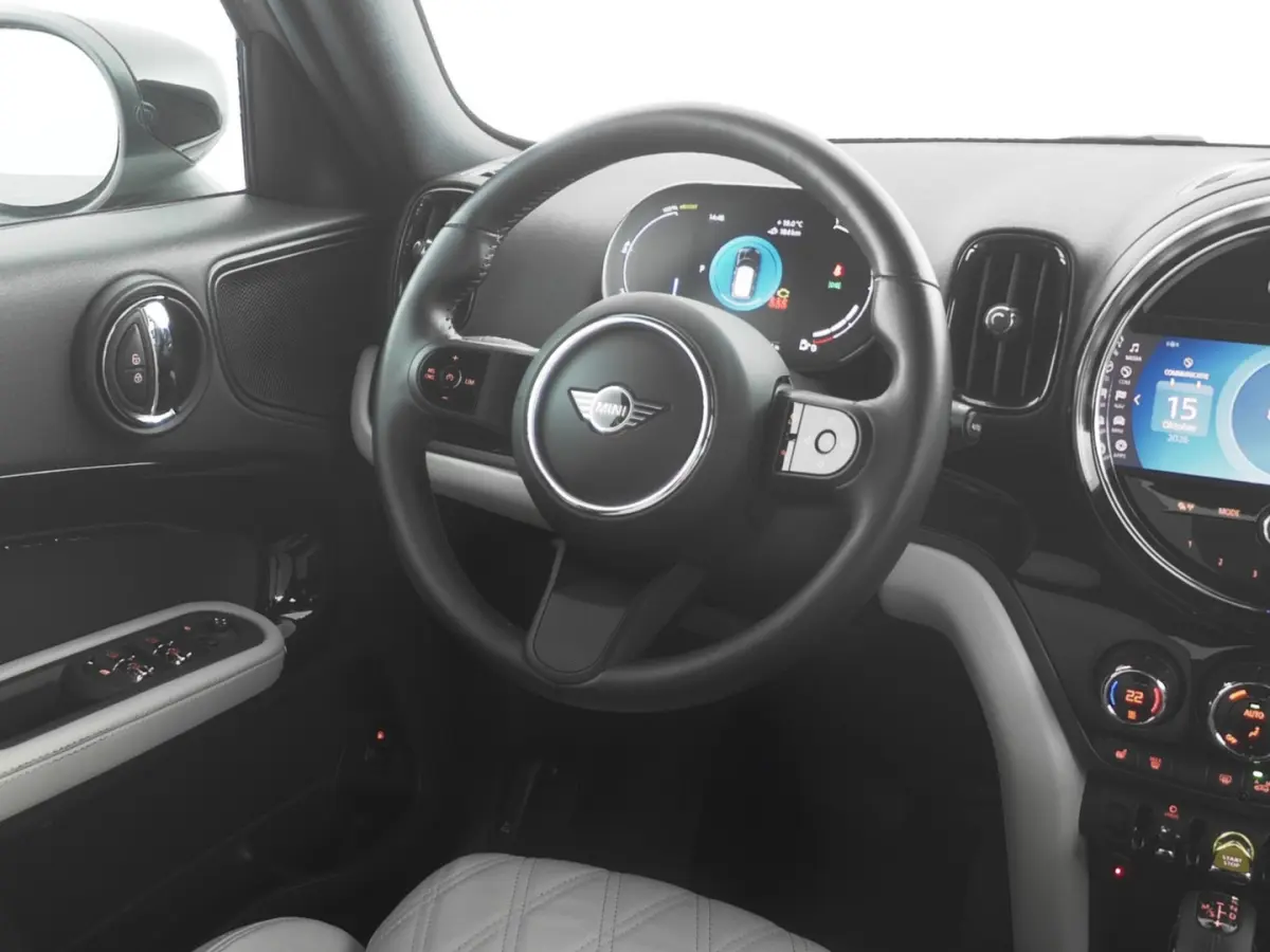 1.5 Cooper ALL4 Yours | LEDER | Full LED | NAVI | Stoelverwarming !