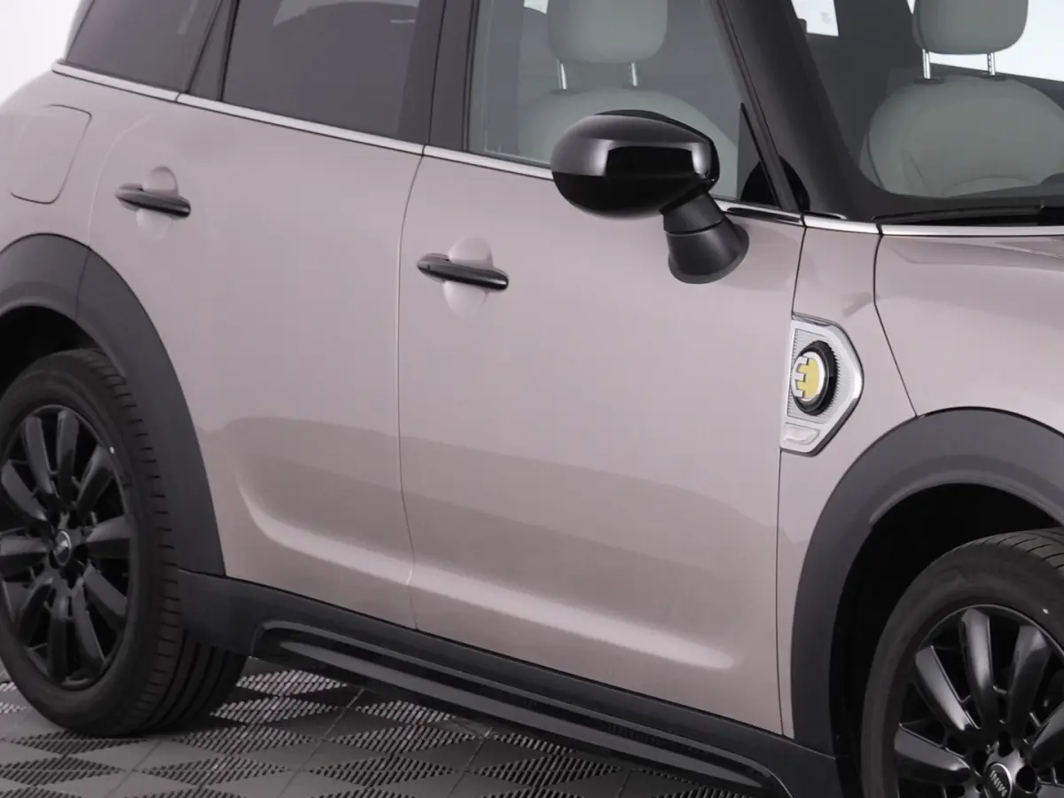 1.5 Cooper ALL4 Yours | LEDER | Full LED | NAVI | Stoelverwarming !