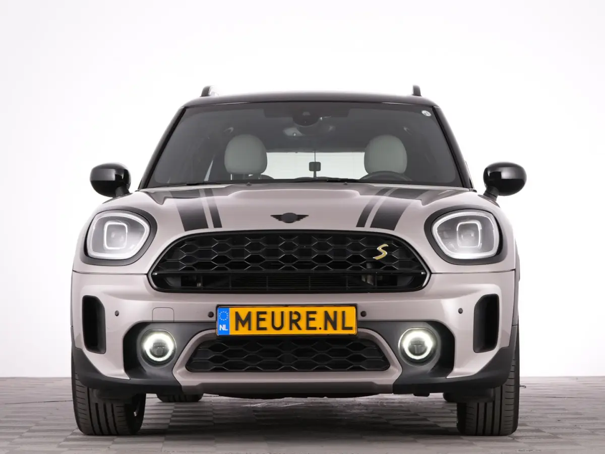 1.5 Cooper ALL4 Yours | LEDER | Full LED | NAVI | Stoelverwarming !