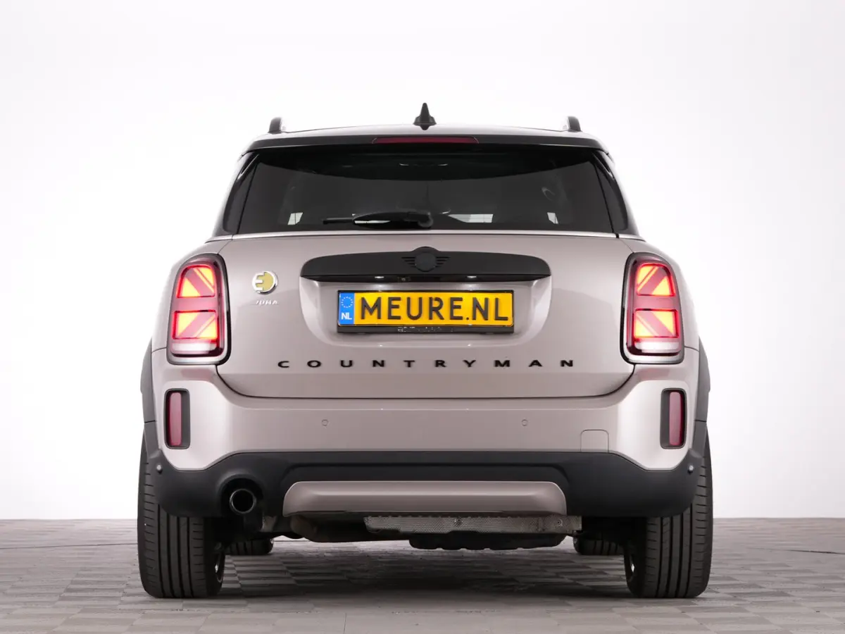 1.5 Cooper ALL4 Yours | LEDER | Full LED | NAVI | Stoelverwarming !