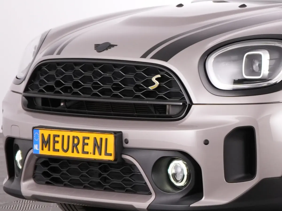 1.5 Cooper ALL4 Yours | LEDER | Full LED | NAVI | Stoelverwarming !