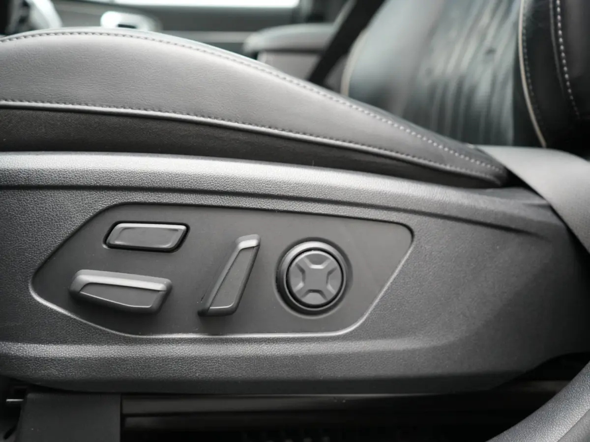 1.6 T-GDI 4WD ExecutiveLine PHEV 265pk Dealer O.H. | SOH 97,2% | Trekhaak Afn. | Panodak | Adaptive Cruise | Head Up | 360 Camera | Bose Audio | Lederen Sportstoelen Memory & Ventilatie | BL