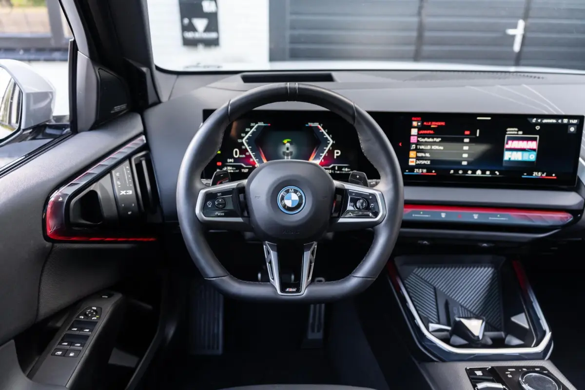 30e xDrive M Sport Pro 360 H&K 20" individual