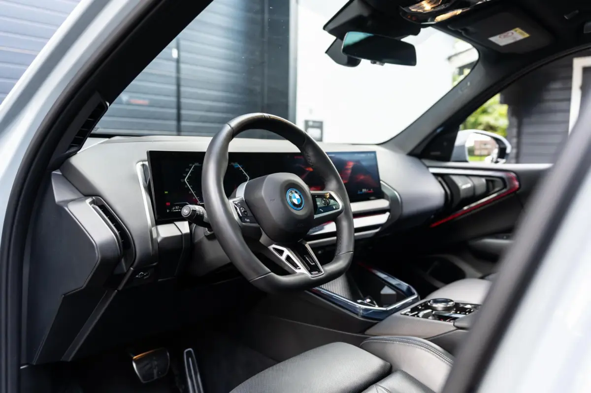 30e xDrive M Sport Pro 360 H&K 20" individual