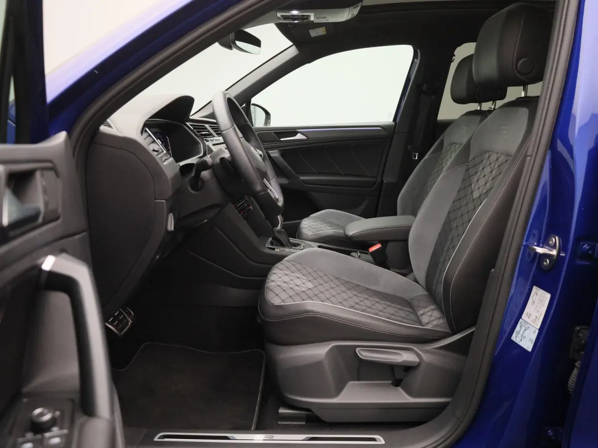 1.5 TSI R-Line Business 150 PK| Dealeronderhouden | Trekhaak | Panoramadak | 360 Camera | Stoelverwarming | Stuurwielverwarming | Climatronic | Navigatie | Achterklep Elektrisch