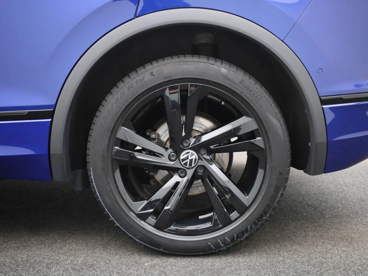 1.5 TSI R-Line Business 150 PK| Dealeronderhouden | Trekhaak | Panoramadak | 360 Camera | Stoelverwarming | Stuurwielverwarming | Climatronic | Navigatie | Achterklep Elektrisch