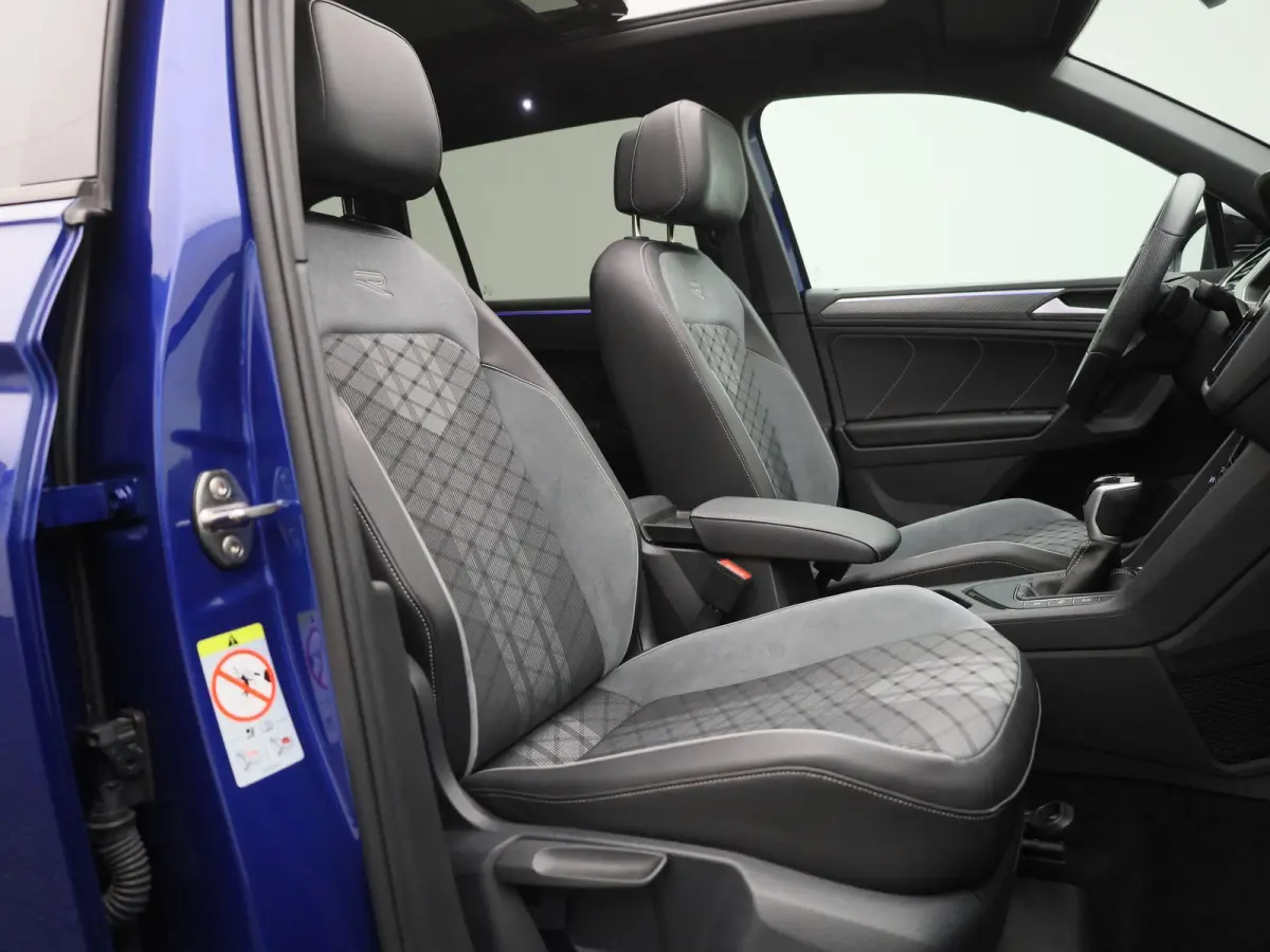 1.5 TSI R-Line Business 150 PK| Dealeronderhouden | Trekhaak | Panoramadak | 360 Camera | Stoelverwarming | Stuurwielverwarming | Climatronic | Navigatie | Achterklep Elektrisch