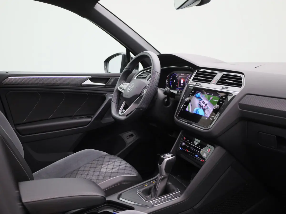 1.5 TSI R-Line Business 150 PK| Dealeronderhouden | Trekhaak | Panoramadak | 360 Camera | Stoelverwarming | Stuurwielverwarming | Climatronic | Navigatie | Achterklep Elektrisch