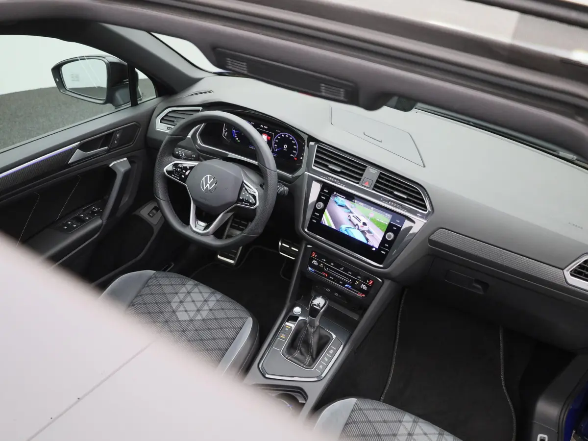 1.5 TSI R-Line Business 150 PK| Dealeronderhouden | Trekhaak | Panoramadak | 360 Camera | Stoelverwarming | Stuurwielverwarming | Climatronic | Navigatie | Achterklep Elektrisch