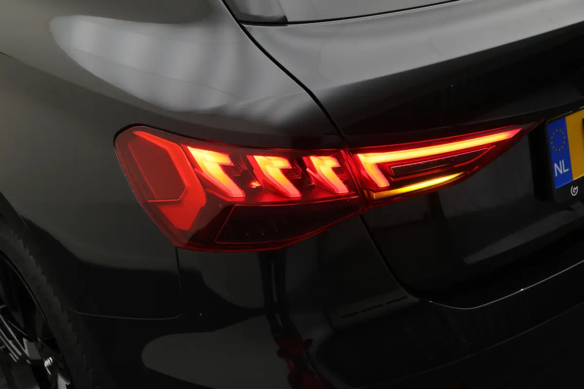 30 TFSI Advanced edition Panoramadak, Camera, Virtual Cockpit, Cruise, Apple Carplay,