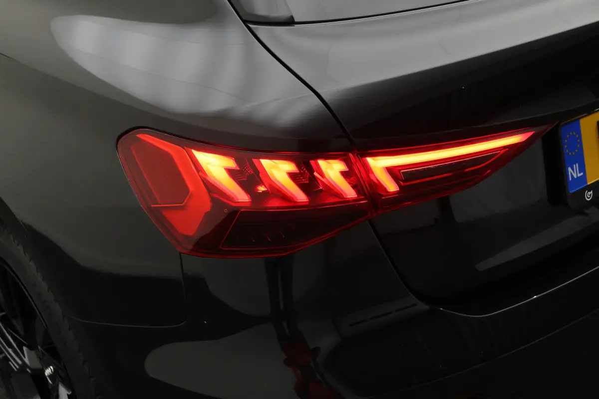 30 TFSI Advanced edition Panoramadak, Camera, Virtual Cockpit, Cruise, Apple Carplay,