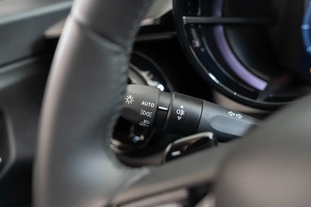 1.2 Turbo Hybrid Ibrida Speciale | Camera | LED | El. Stoelverstellnig | Navigatie | Climate Controle | Parkeersensoren | Apple Carplay & Android Auto |