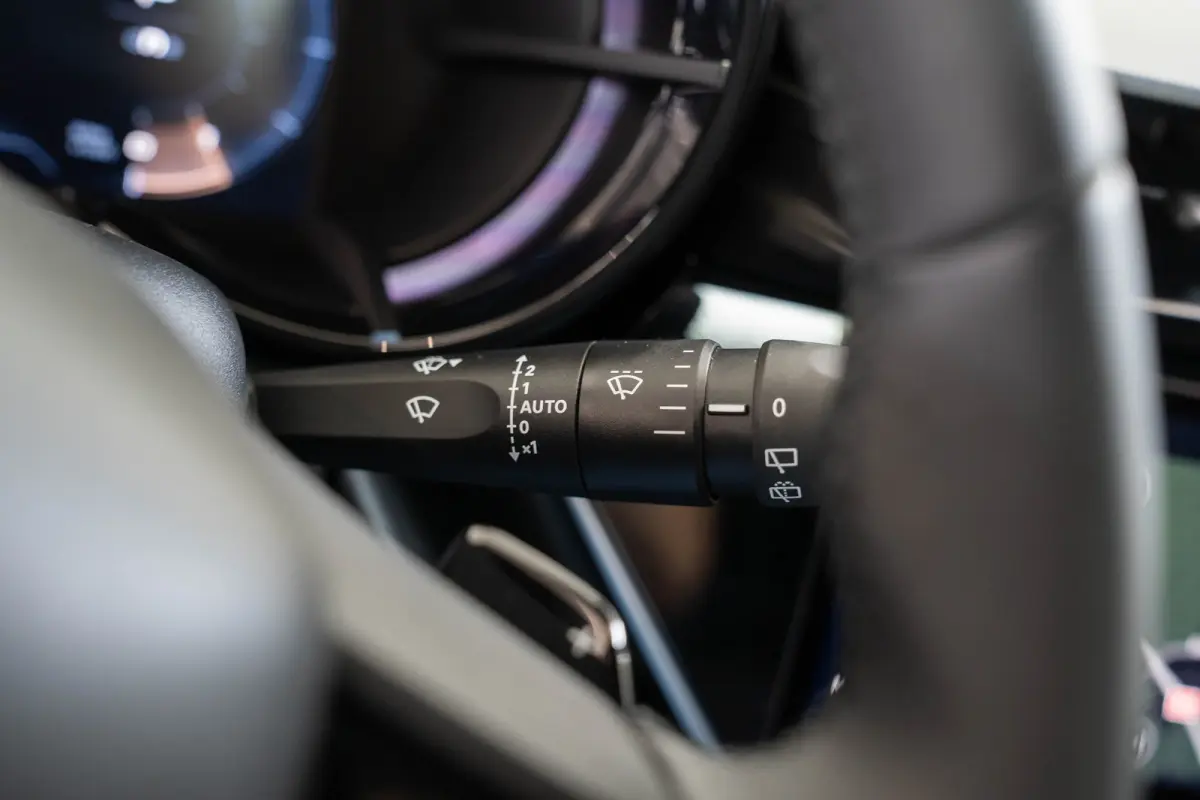 1.2 Turbo Hybrid Ibrida Speciale | Camera | LED | El. Stoelverstellnig | Navigatie | Climate Controle | Parkeersensoren | Apple Carplay & Android Auto |