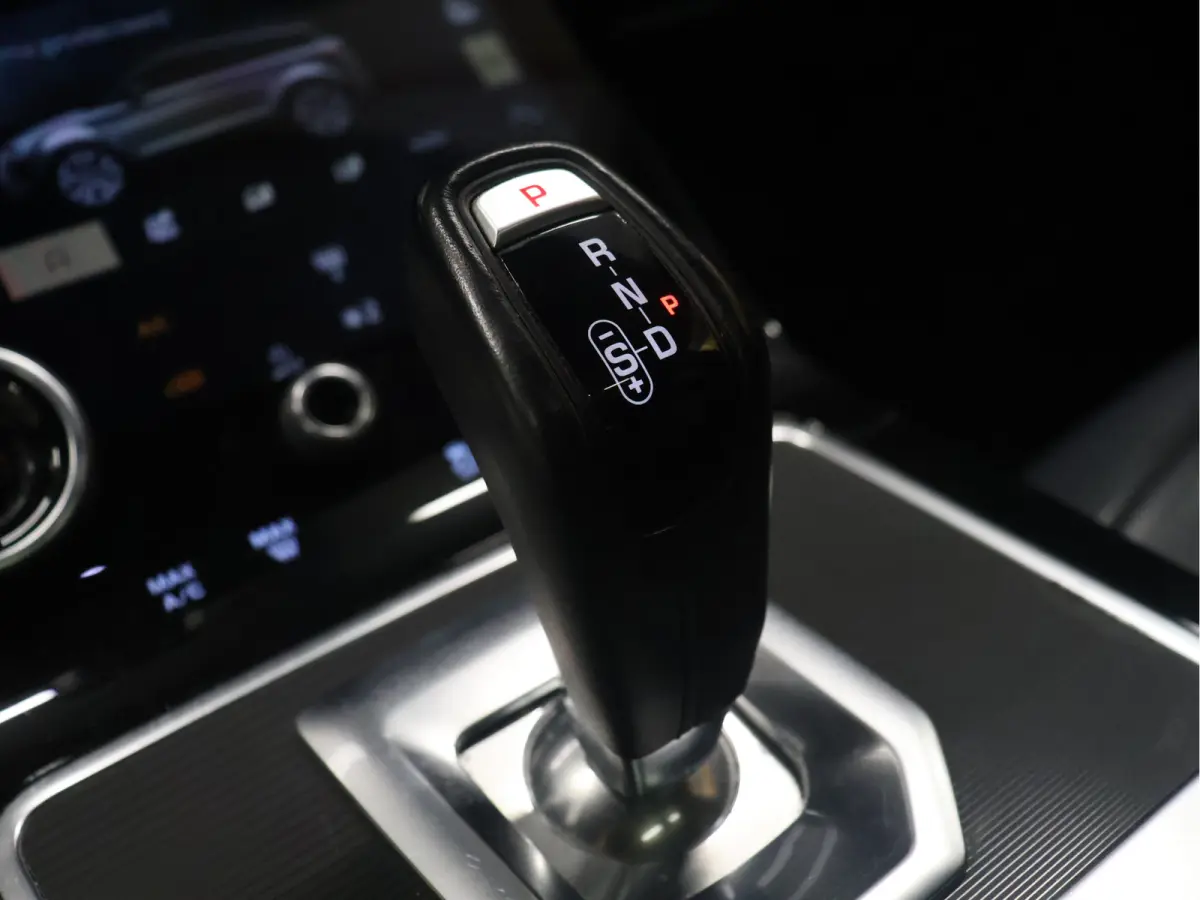 1.5 P300e AWD R-Dynamic SE [SCHUIFKANTELDAK, APPLE CARPLAY, ANDROID, CRUISE CONTROL, STOELVERWARMING, MERIDIAN SOUNDSYSTEM, CAMERA, ELEKTRISCHE ACHTERKLEP, NAVIGATIE, NIEUWSTAAT]