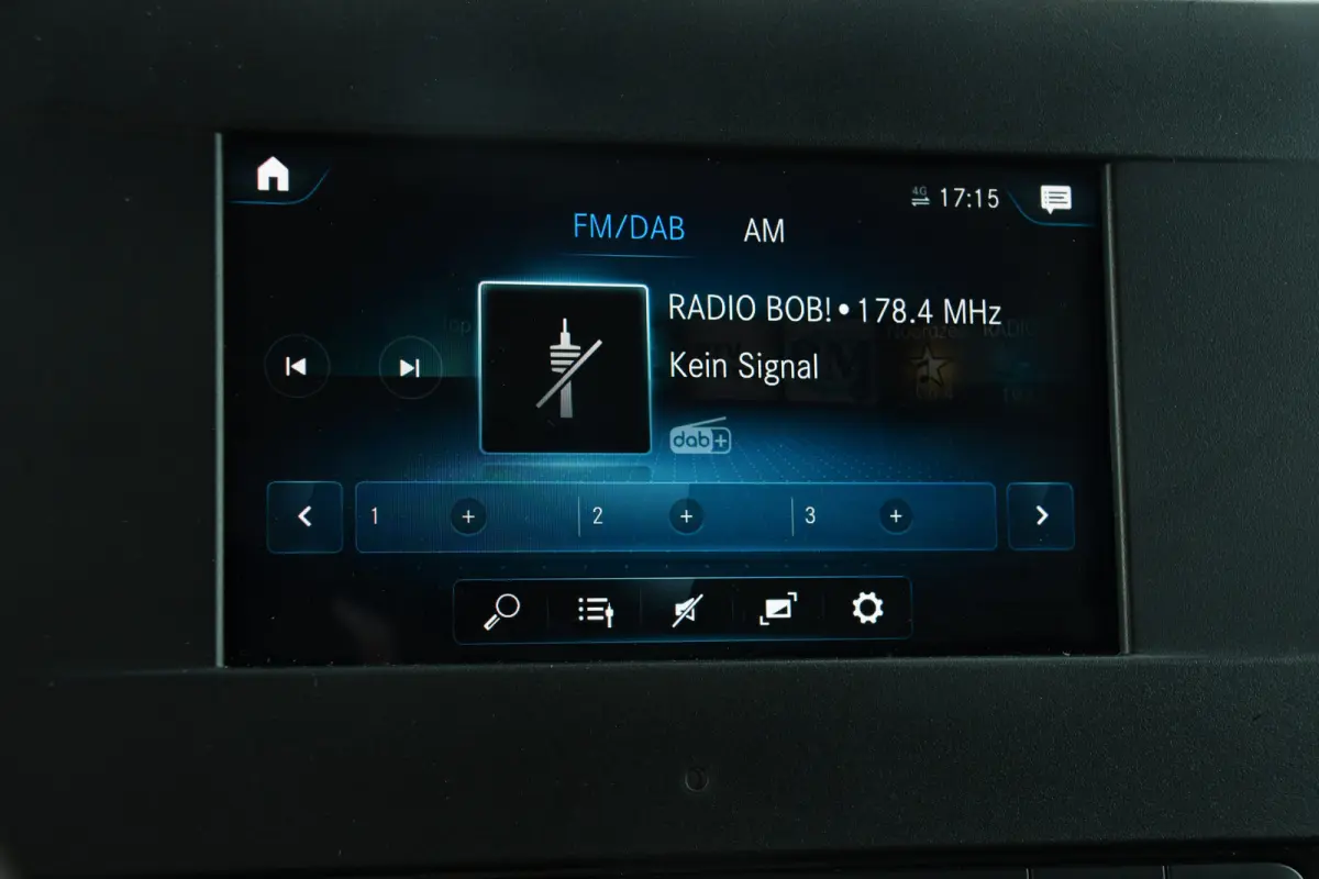 316 RWD 2.2 CDI L2H2 Black Edition Adaptieve Cruise, 360 Camera, Carplay, LED, Stoelverwarming, Trekhaak, Sensoren, Automaat, Uniek!