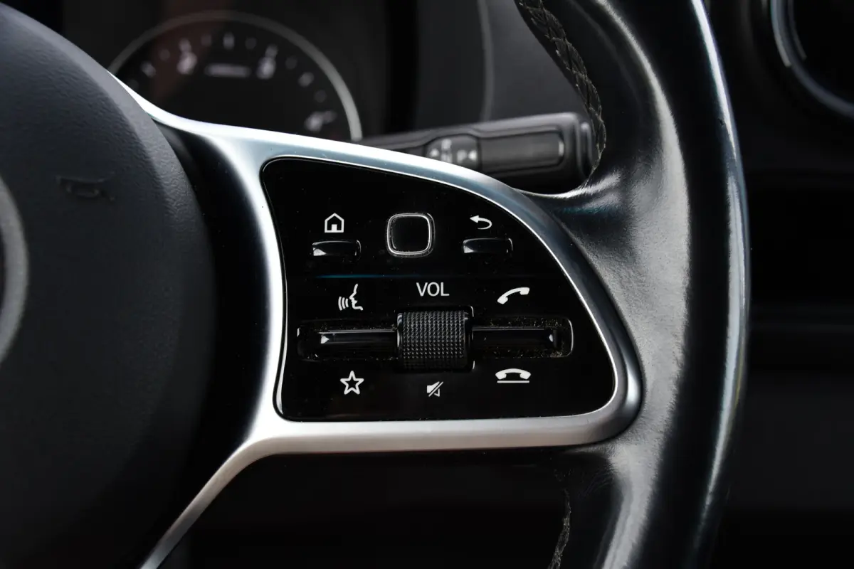316 RWD 2.2 CDI L2H2 Black Edition Adaptieve Cruise, 360 Camera, Carplay, LED, Stoelverwarming, Trekhaak, Sensoren, Automaat, Uniek!