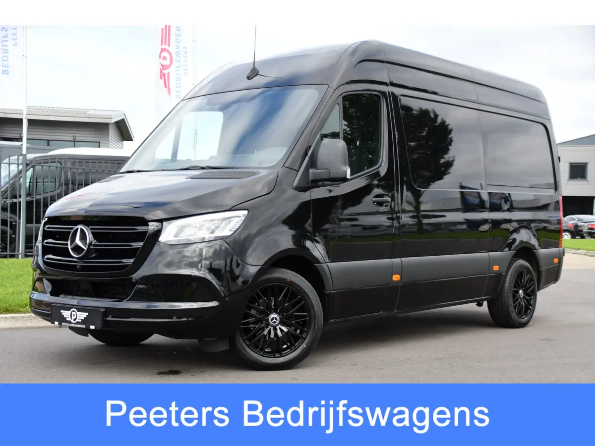 316 RWD 2.2 CDI L2H2 Black Edition Adaptieve Cruise, 360 Camera, Carplay, LED, Stoelverwarming, Trekhaak, Sensoren, Automaat, Uniek!