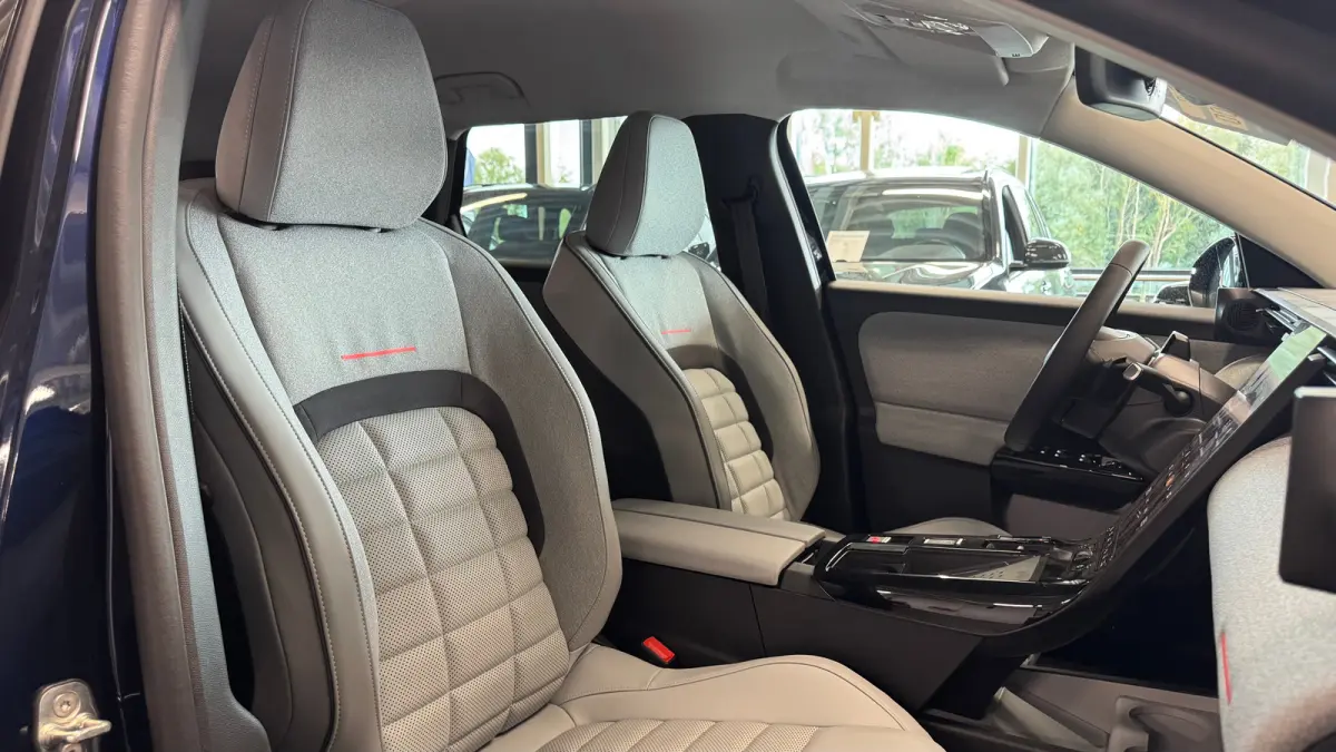 1.2 Hybrid 145 Max | Achterbank verstelbaar | Apple Carplay/Android Auto|telefoonintegratie premium | Buitenspiegels elektrisch inklapbaar