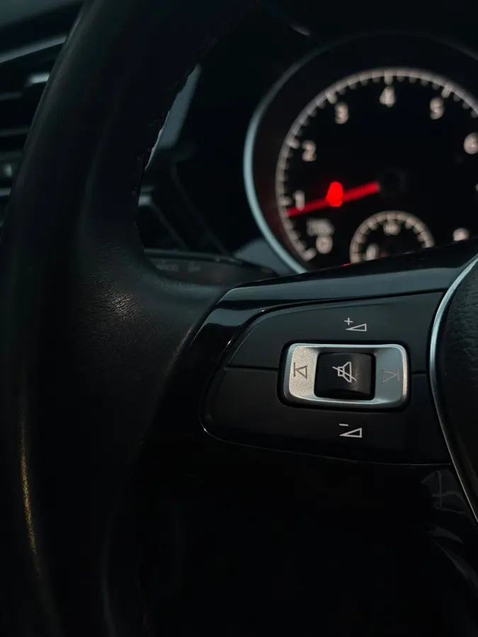 1.4 TSI Comfortline |7 zits|Cam|ACC|Navi