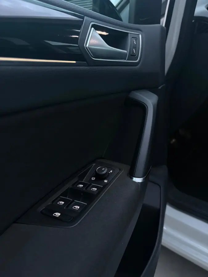 1.4 TSI Comfortline |7 zits|Cam|ACC|Navi