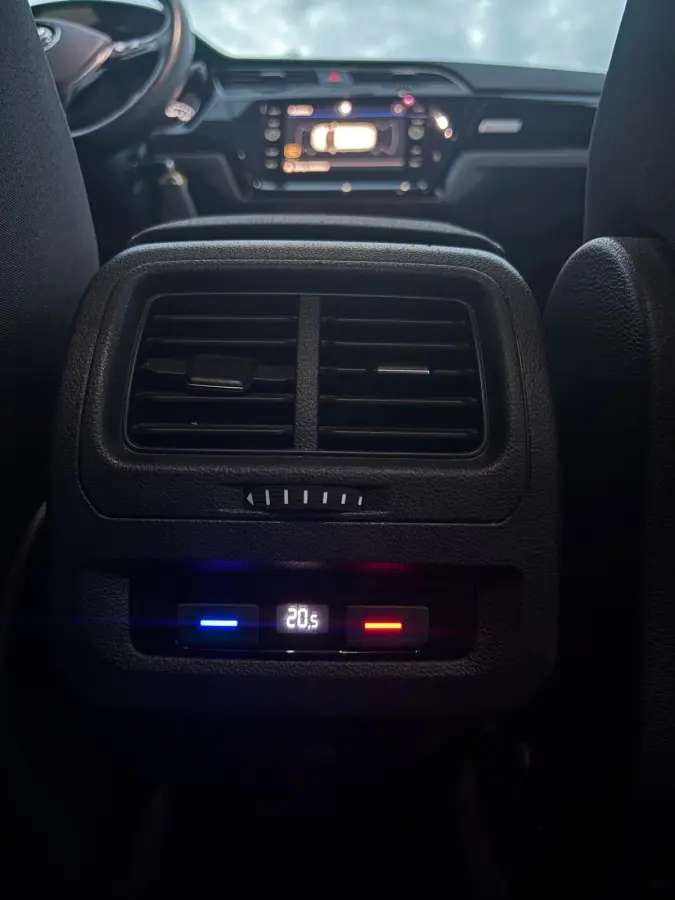 1.4 TSI Comfortline |7 zits|Cam|ACC|Navi