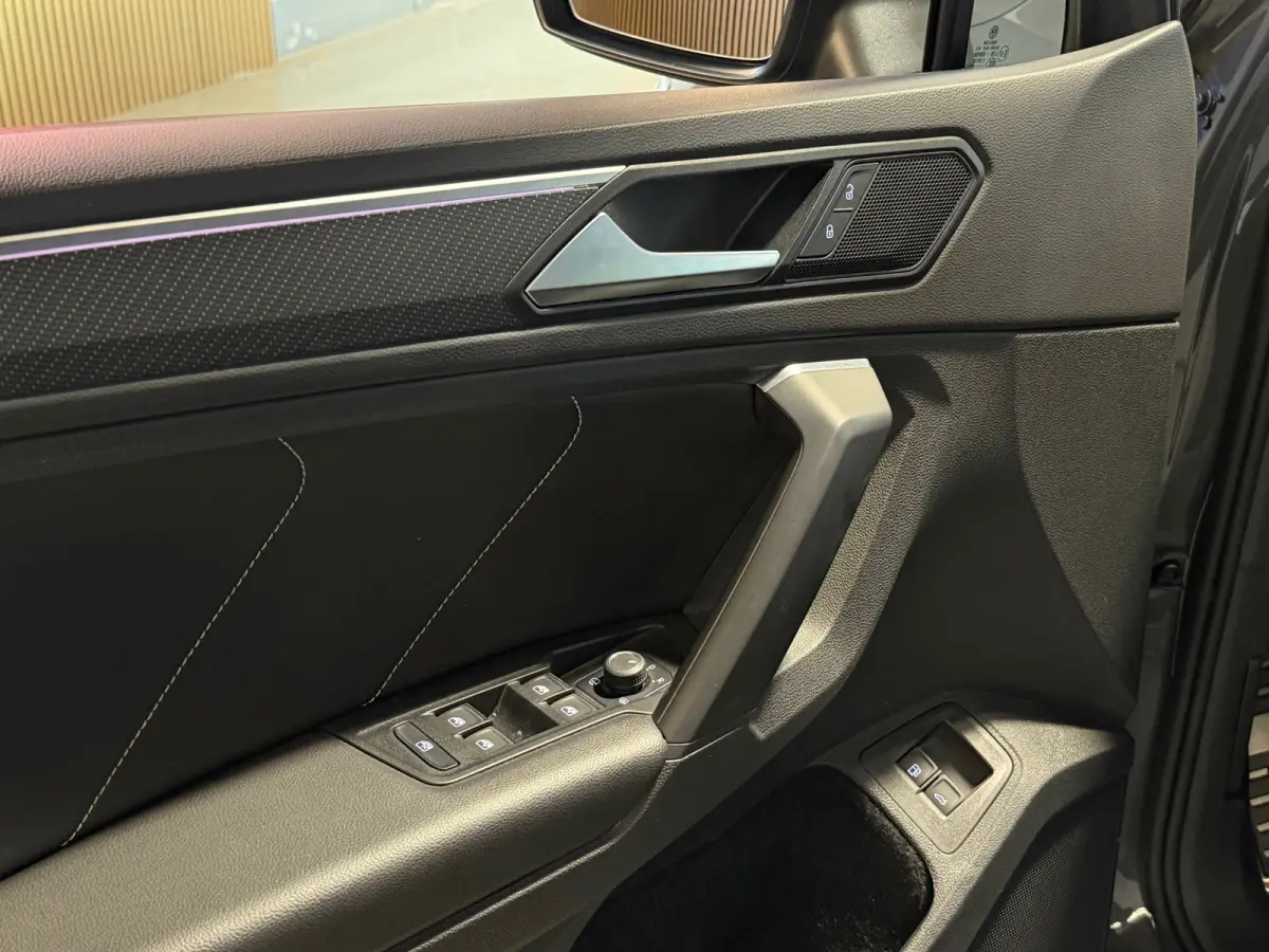 1.4 TSI eHybrid R-Line Pano|Trekhaak|Leder|Memory|Sfeer|Keyl