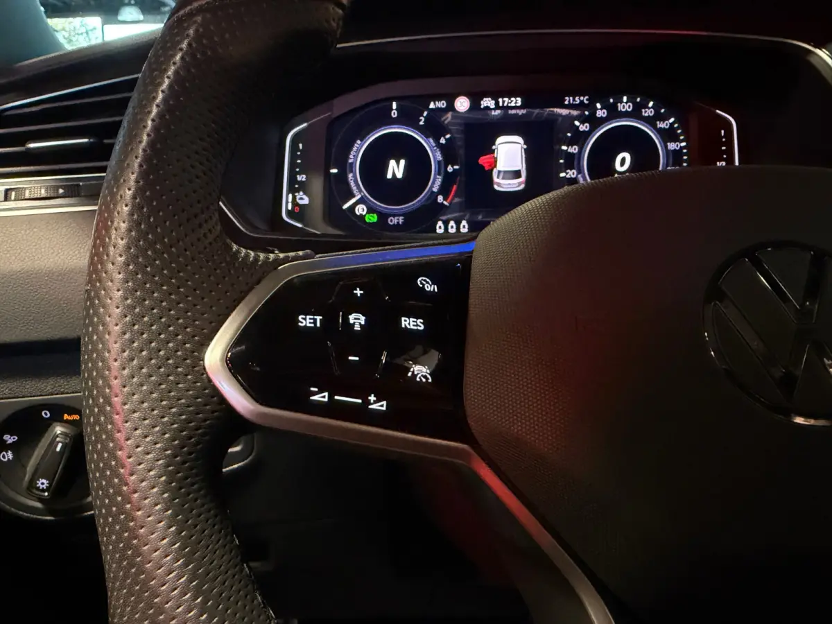 1.4 TSI eHybrid R-Line Pano|Trekhaak|Leder|Memory|Sfeer|Keyl