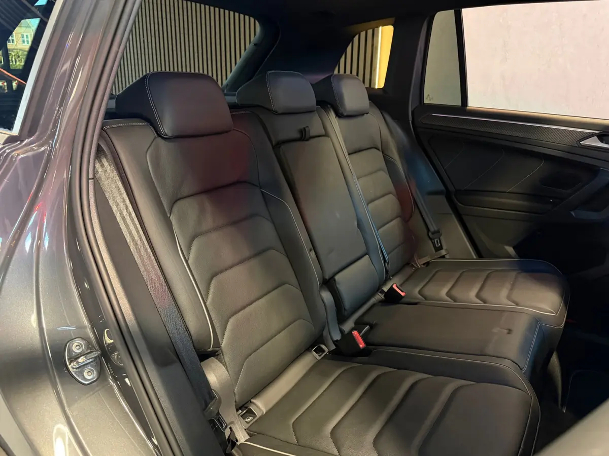 1.4 TSI eHybrid R-Line Pano|Trekhaak|Leder|Memory|Sfeer|Keyl