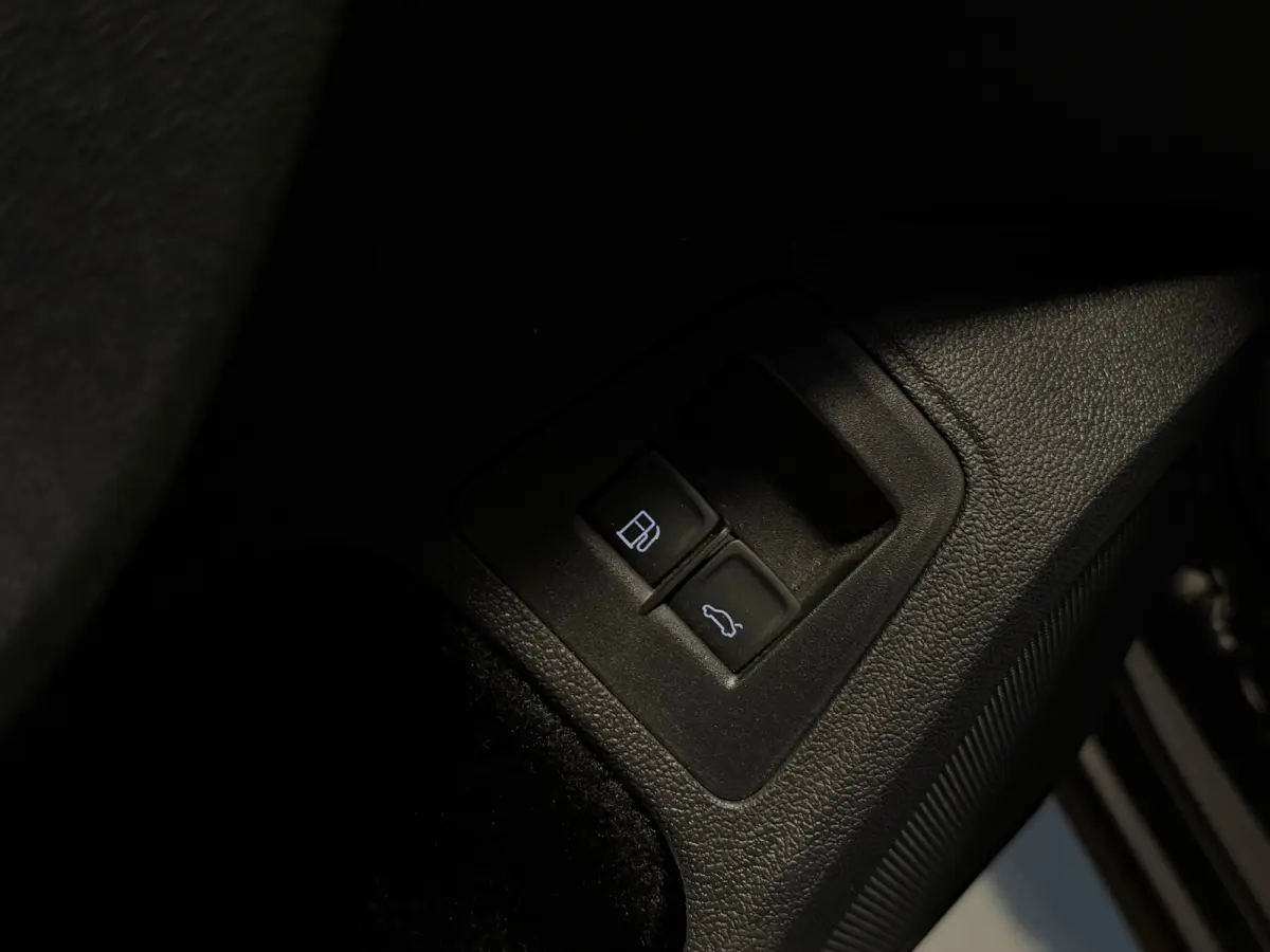 1.4 TSI eHybrid R-Line Pano|Trekhaak|Leder|Memory|Sfeer|Keyl