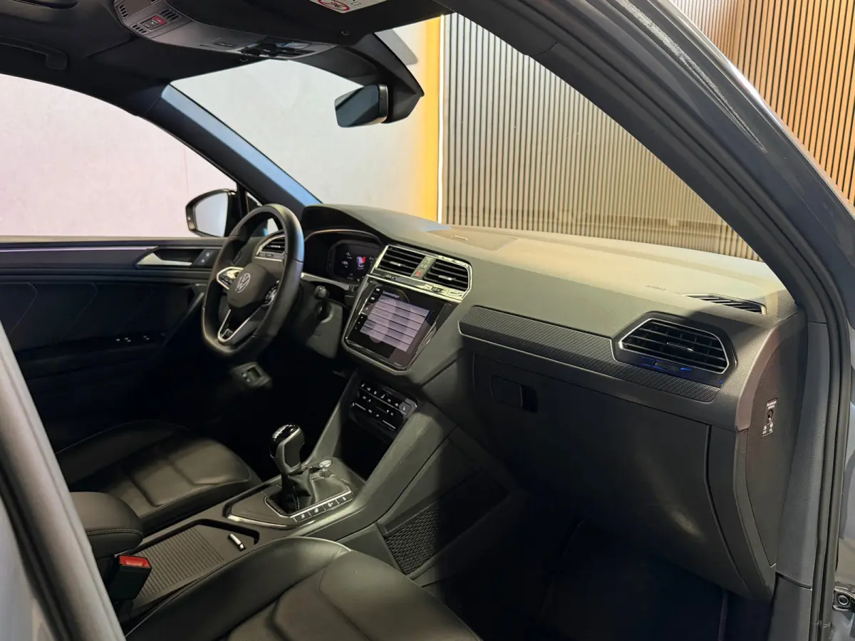 1.4 TSI eHybrid R-Line Pano|Trekhaak|Leder|Memory|Sfeer|Keyl