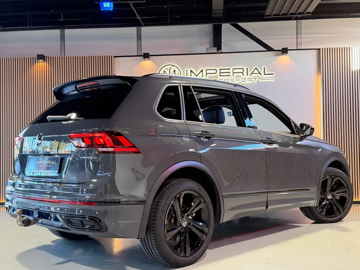 1.4 TSI eHybrid R-Line Pano|Trekhaak|Leder|Memory|Sfeer|Keyl