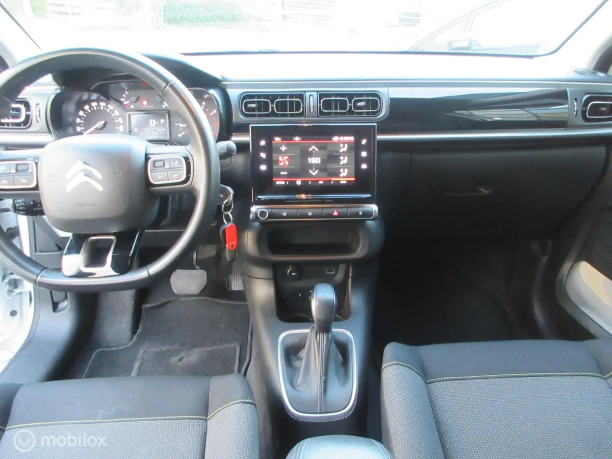 1.2 PureTech Shine Automaat 110PK Airco Cruise Navi