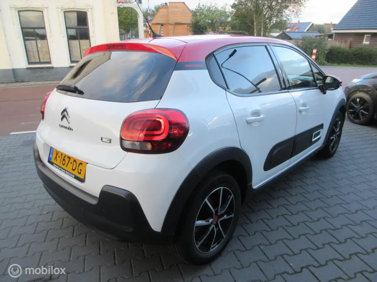 1.2 PureTech Shine Automaat 110PK Airco Cruise Navi