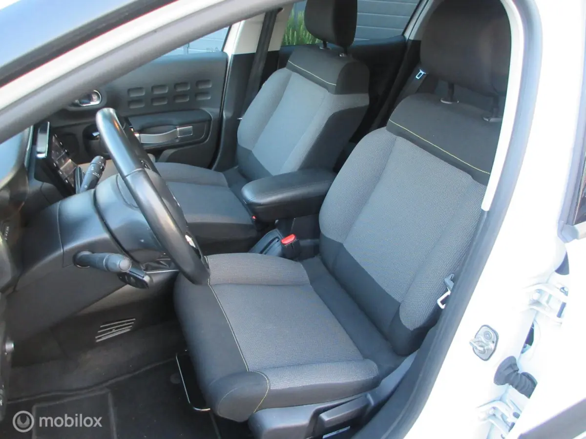 1.2 PureTech Shine Automaat 110PK Airco Cruise Navi