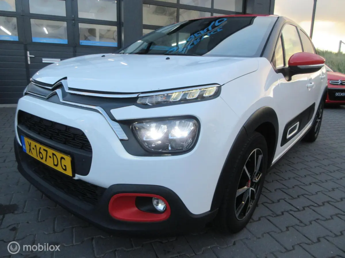 1.2 PureTech Shine Automaat 110PK Airco Cruise Navi