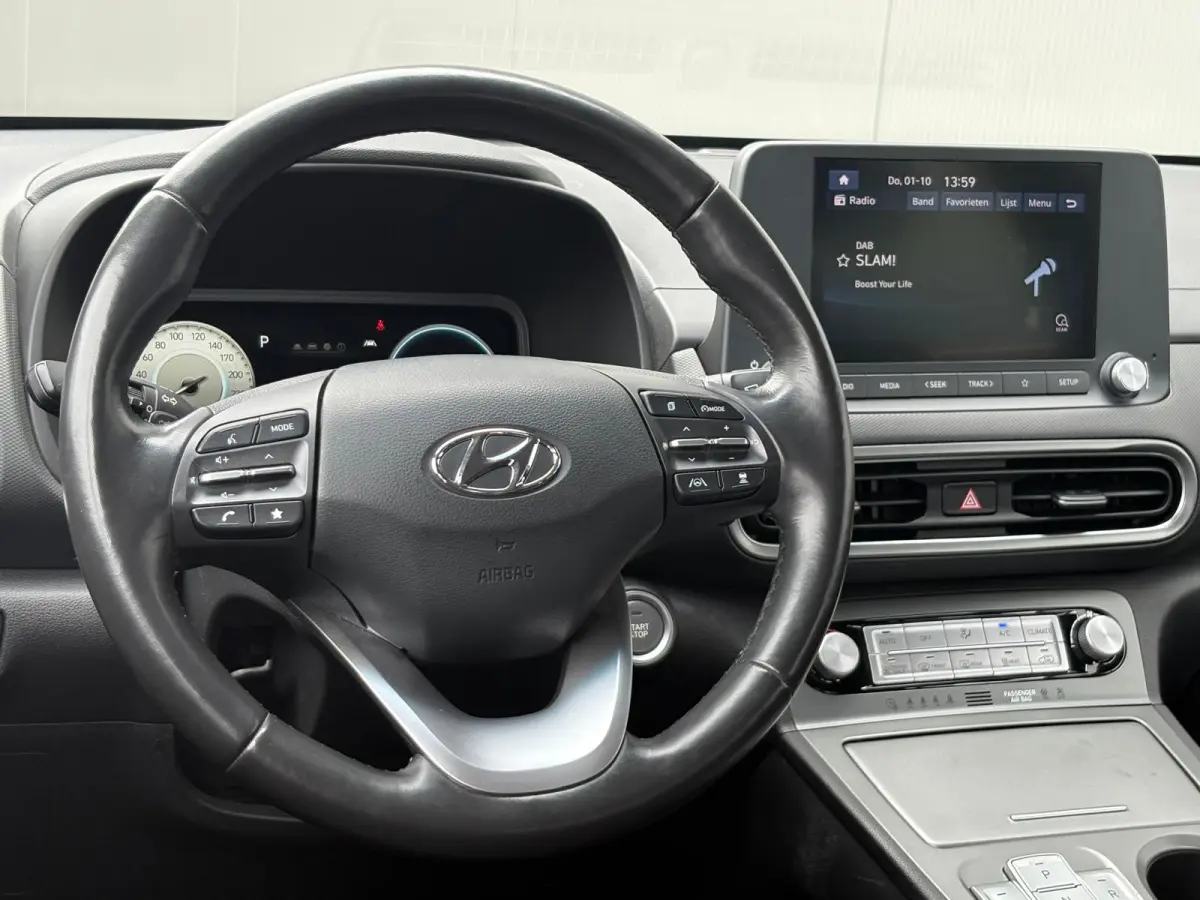 EV Fashion 64 kWh 204PK Camera/Adapt. cruise/Carplay-Android-auto/Stoel-stuurverwarming