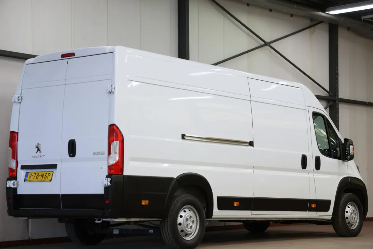 2.2 BlueHDi 140 L4H2 HEAVY DUTY