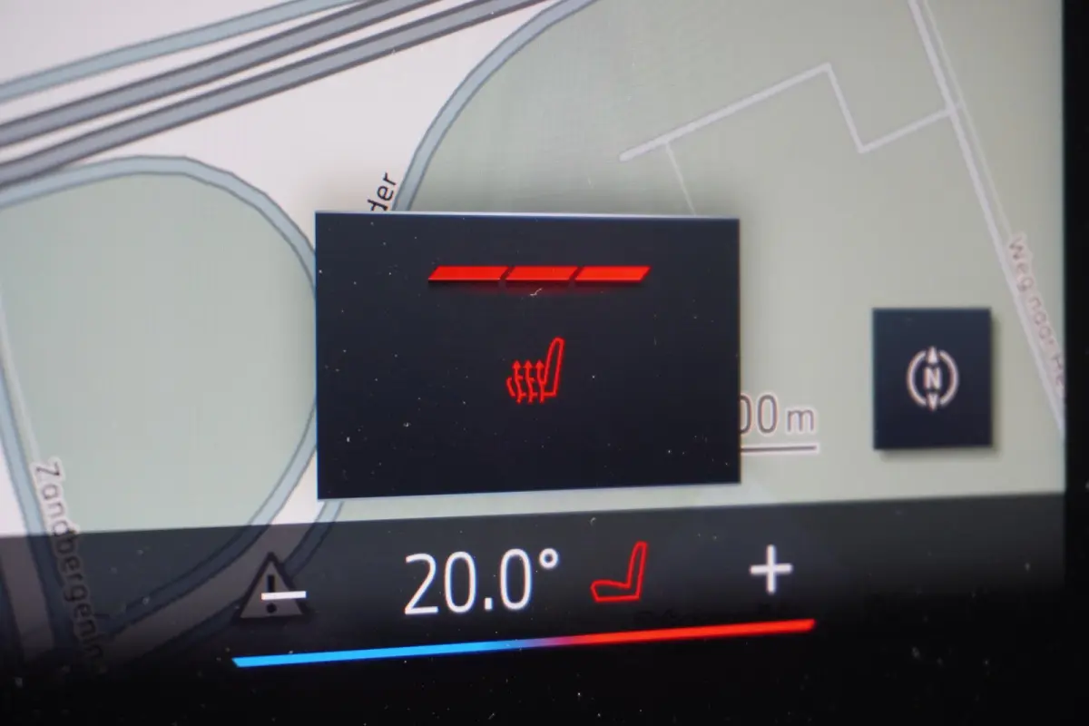 420i M Sportpakket Pro | Innovation Pack | Comfort Pack | Elektrisch bediend glazen schuif-/kanteldak | Active Cruise Control | HiFi System