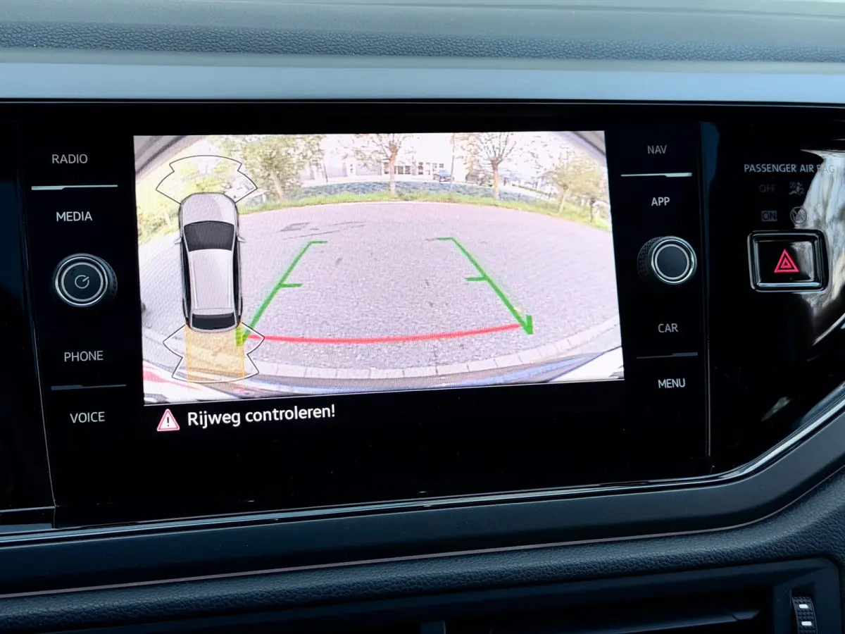 1.5 TSI R-Line Pano/Keyless/Camera