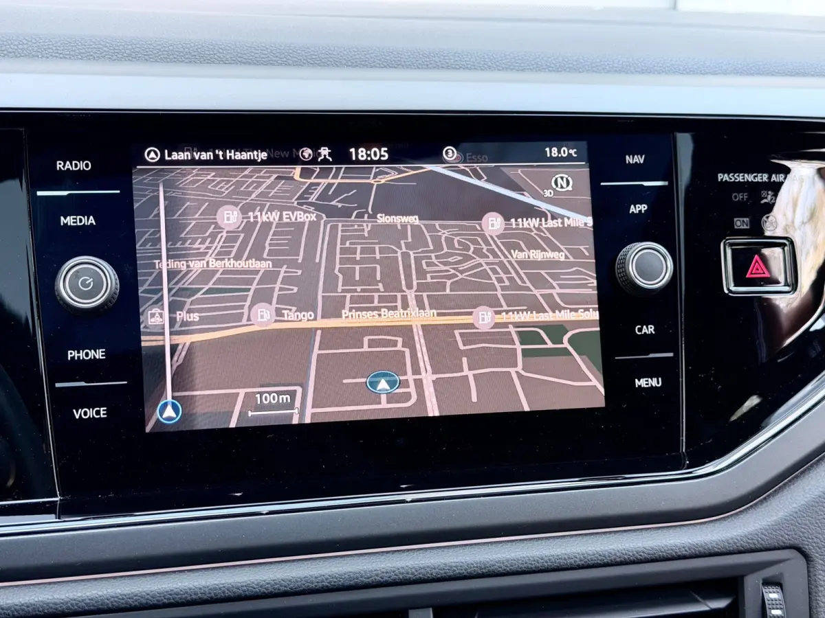 1.5 TSI R-Line Pano/Keyless/Camera