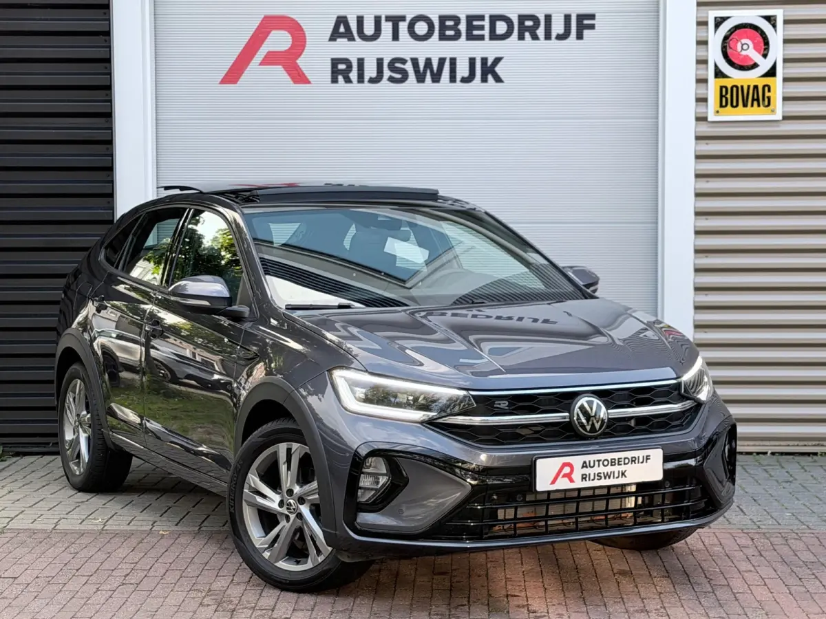 1.5 TSI R-Line Pano/Keyless/Camera