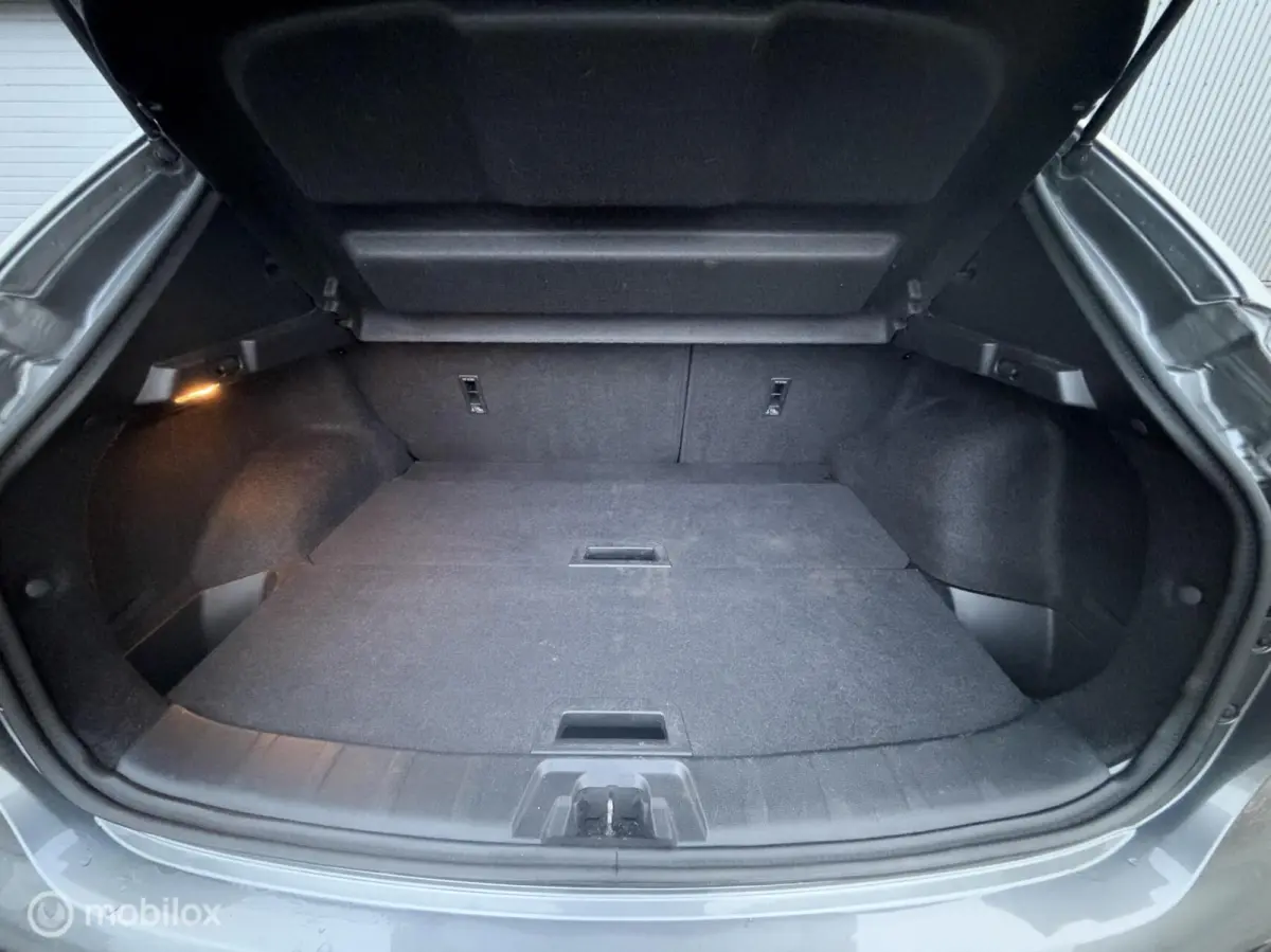 1.2 Acenta 2018 / Facelift / Camera / Stoelverwarming / DAB+ / Navigatie / Cruisecontrol / NAP