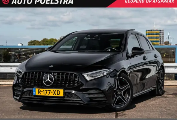 200 AMG Night Edition 163 PK | Panoramadak | Sfeerverlichting | Distronic Plus | Multibeam LED | Apple CarPlay/Android Auto | 18"