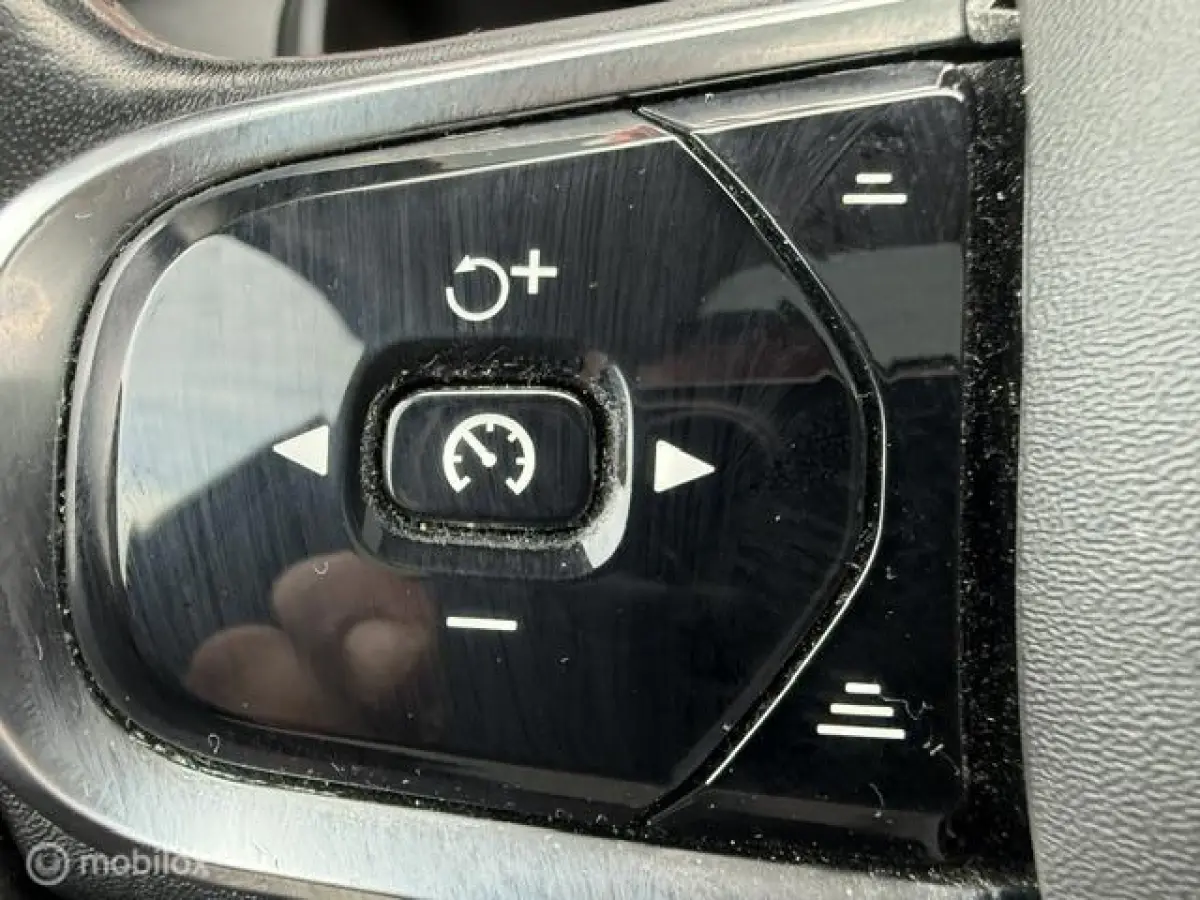 2.0 T8 Twin Engine AWD Inscription 7 Pers Navigatie Cruise ACC Luchtvering Panoramadak Camera Leder Trekhaak....