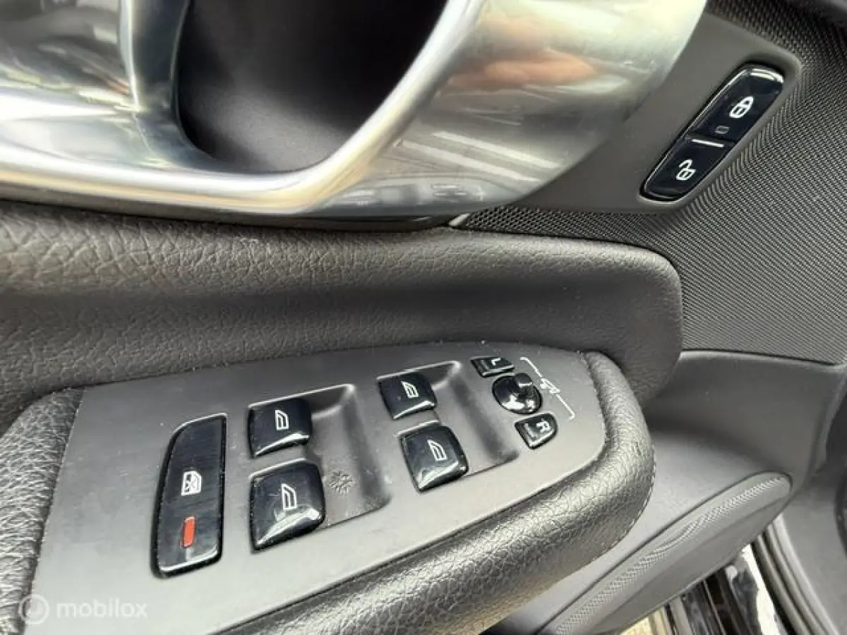 2.0 T8 Twin Engine AWD Inscription 7 Pers Navigatie Cruise ACC Luchtvering Panoramadak Camera Leder Trekhaak....