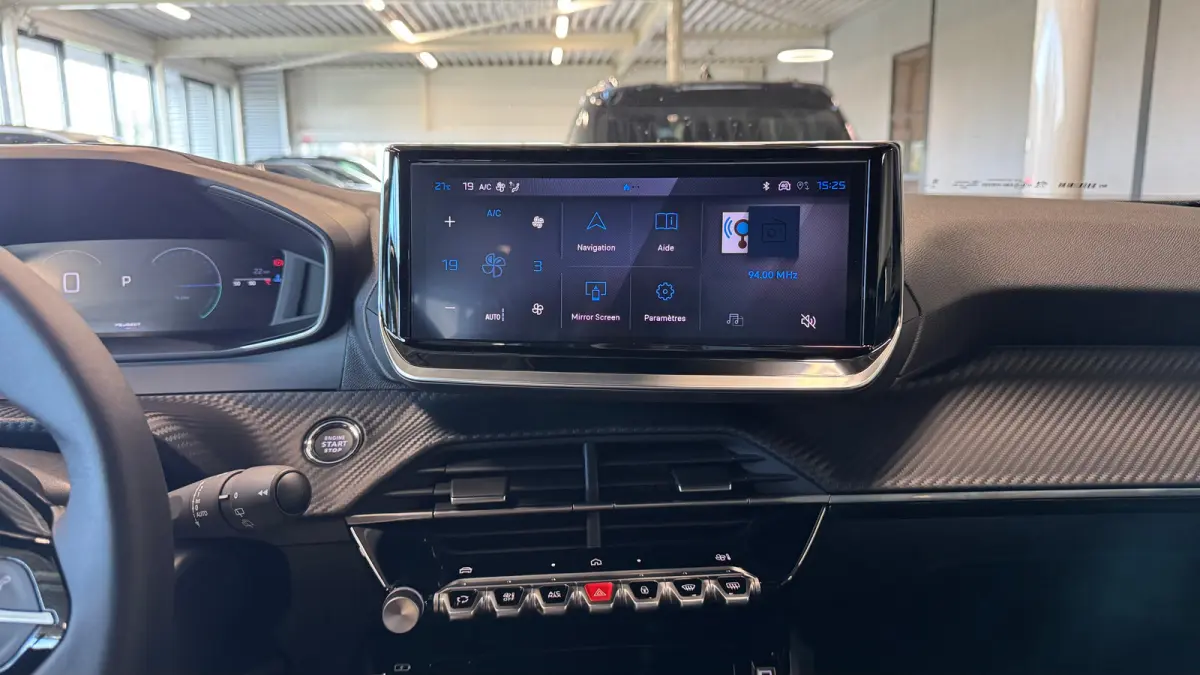 Envy | Active Safety Brake met camera en radar (automatisch noodremsysteem) met Distance Alert (waarschuwing dreigende aanrijding) | Advanced Active Safety Brake met camera en radar | Climat
